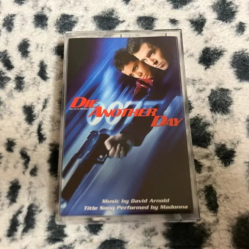 [BUNJANG] 007 Die Another Day OST Cassette Tape / 영화 007 어나더 데이 OST 마돈나 영화음악 카세트테이프