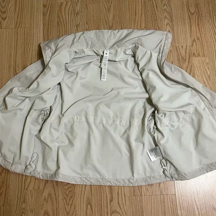 [BUNJANG] Lululemon Scuba High-Waist Windbreaker Jacket Size 4 / 재판매 택포/ 룰루레몬 신치 웨이스트 바람막이 자켓 사이즈 4