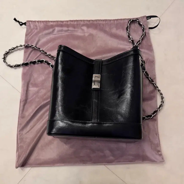 [BUNJANG] M Jade Atelier Classic Carol Backpack / (2회 착용) 엠제이드 아뜰리에 클래식 캐롤 백팩 판매합니다.