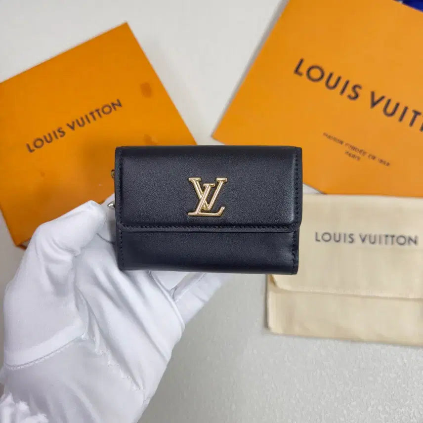[BUNJANG] Louis Vuitton Mini Tri-Fold Wallet LV Bloom / [26SS/새상품급] 루이비통 지갑 트라이폴드 월릿 LV 블룸 블랙