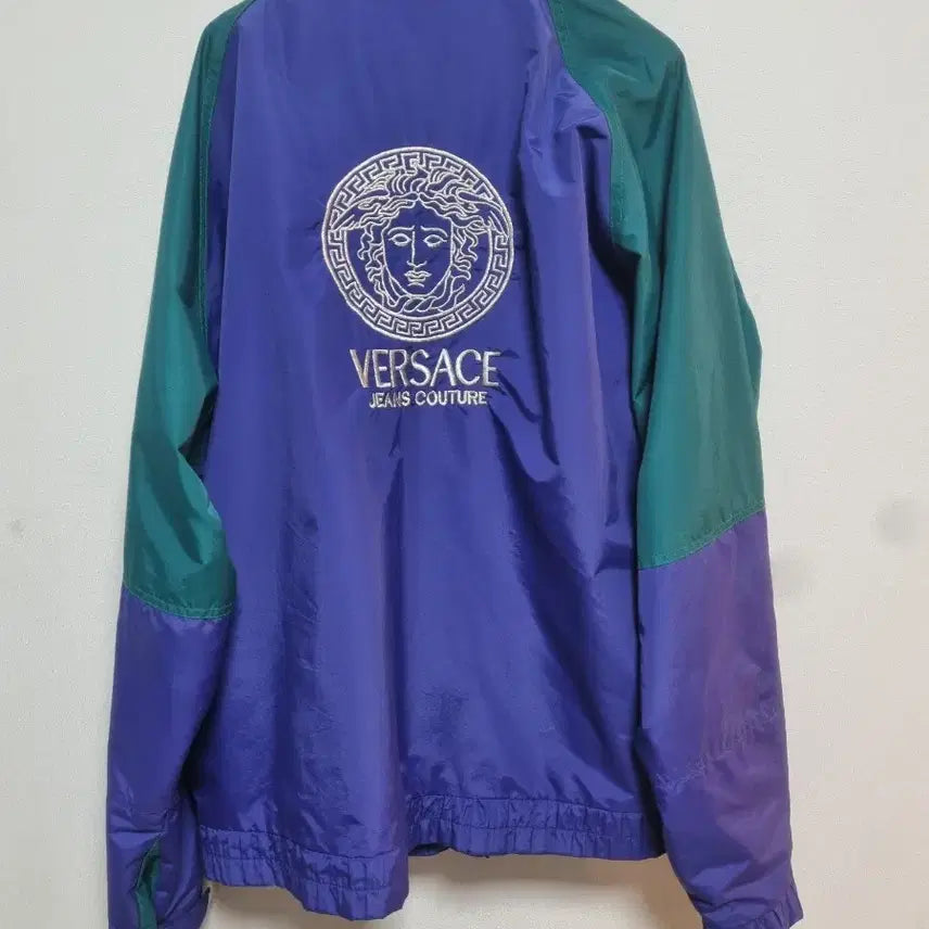 [BUNJANG] Versace Jeans Couture Vintage Windbreaker Jacket / 베르사체 올드스쿨 진스쿠튀르 바람막이 자켓