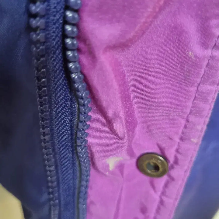 [BUNJANG] Versace Jeans Couture Vintage Windbreaker Jacket / 베르사체 올드스쿨 진스쿠튀르 바람막이 자켓