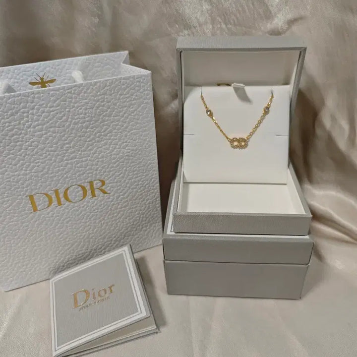 [BUNJANG] Dior CD Logo Necklace / 디올 CD  목걸이