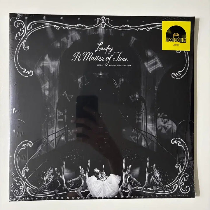 [BUNJANG] Laufey RSD 2026 Limited Edition Live LP (Red Vinyl) / 레이베이(Laufey) RSD2026 한정판 라이브 LP