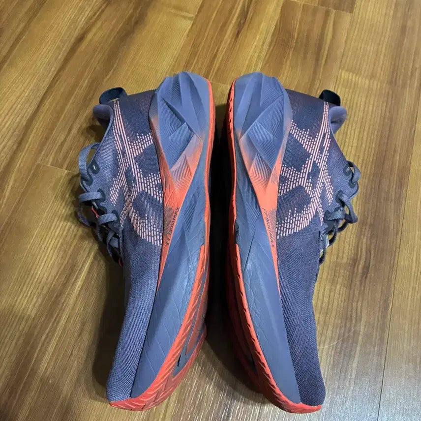 [BUNJANG] Asics NovaBlast 5 Running Shoes 275 / 아식스 노바블라스트5 275 런닝화