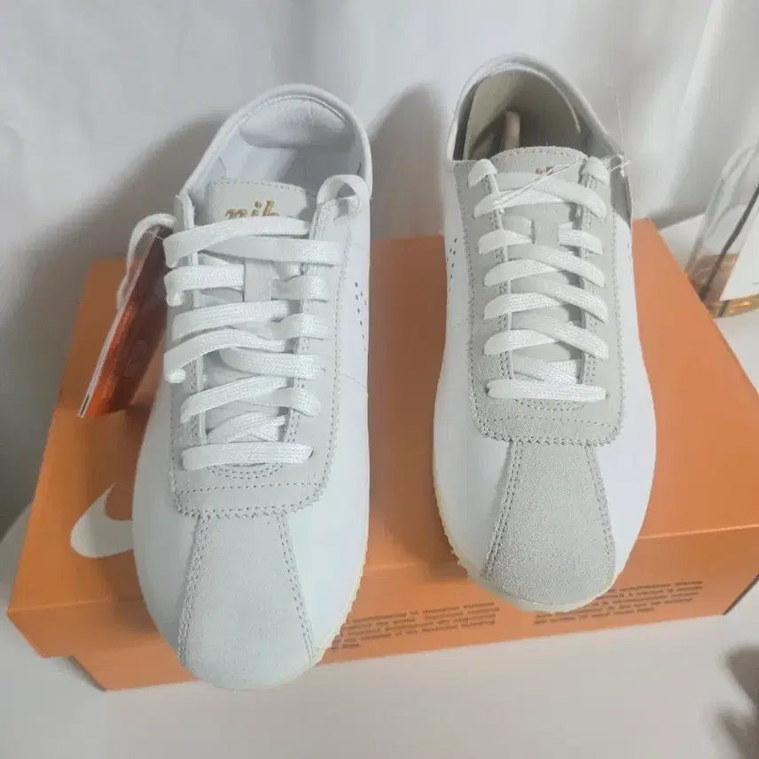 [BUNJANG] Nike Cortez White Gold (260mm) Men&