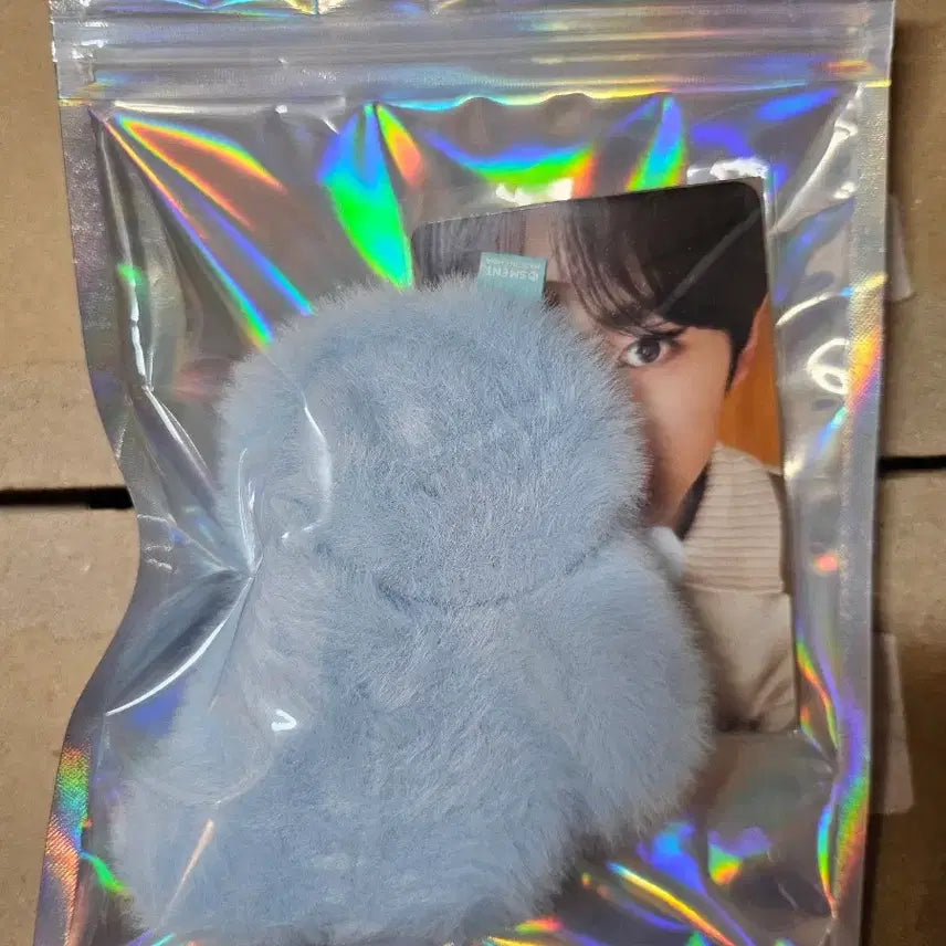 [BUNJANG] NCT WISH Exhibition Wing Keyring Yushi Version Sealed / 엔시티위시 전시회 날개키링 유우시 버전 미개봉