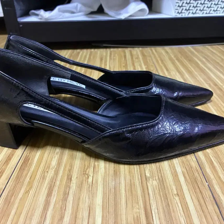 [BUNJANG] Levebyleve Ava Stiletto Heels Size 245 (Wide Fit) / 레브바이레브 에이바 스틸레토힐 245 발볼넓힘