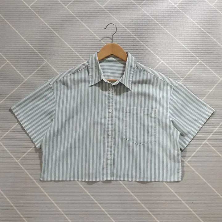 [BUNJANG] GU Striped Cropped Short-Sleeve Shirt / L GU 지유 스트라이프 크롭 반팔 셔츠.셔켓