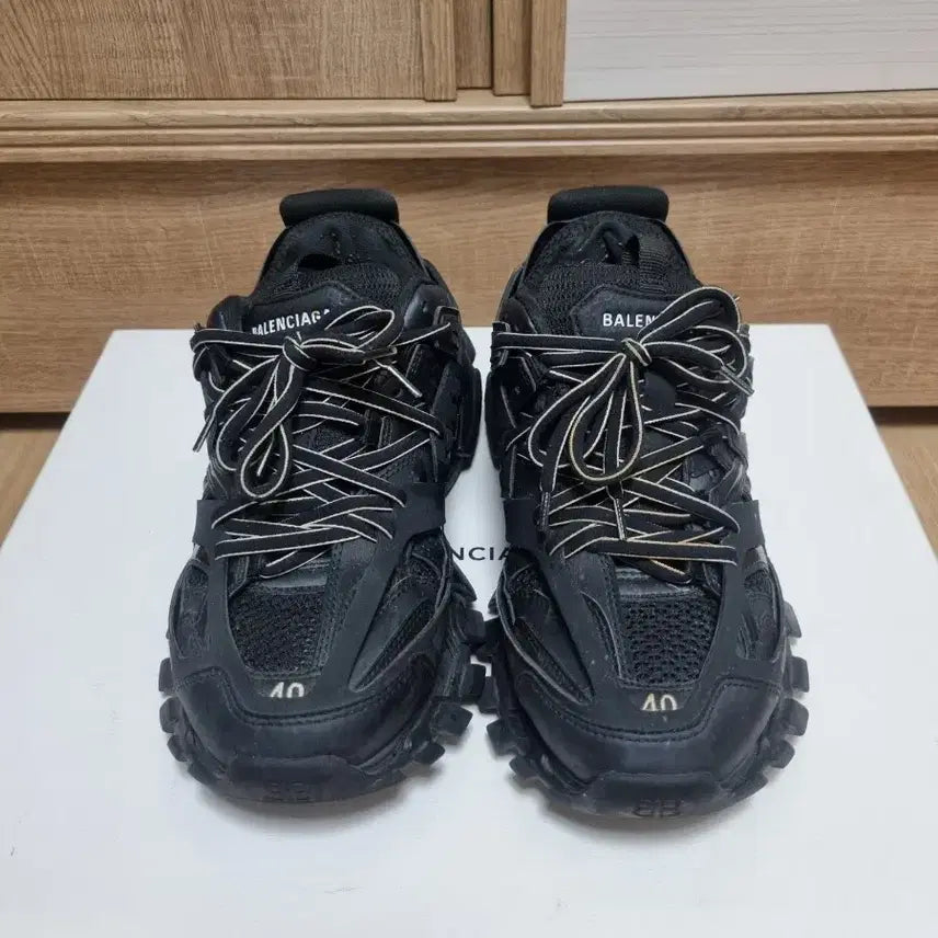 [BUNJANG] Balenciaga Track Black Shoes Size 40 / 발렌시아가 트랙 블랙 40사이즈