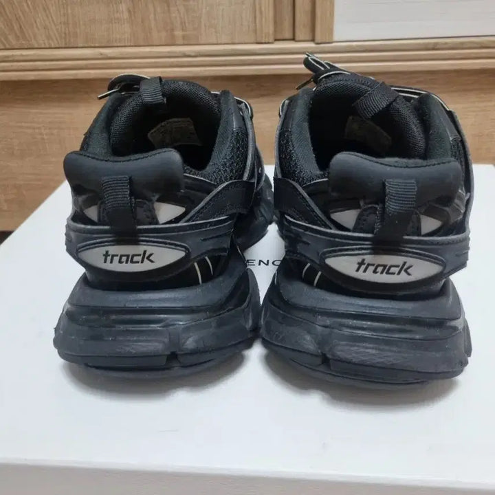 [BUNJANG] Balenciaga Track Black Shoes Size 40 / 발렌시아가 트랙 블랙 40사이즈