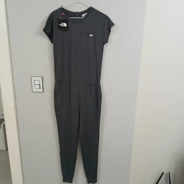 [BUNJANG] The North Face Short-Sleeve Jumpsuit Size 55 / (미사용) 노스페이스 반팔점프수트 55