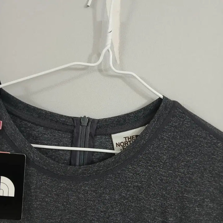 [BUNJANG] The North Face Short-Sleeve Jumpsuit Size 55 / (미사용) 노스페이스 반팔점프수트 55