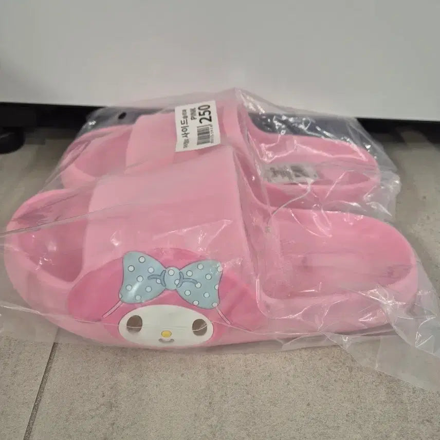 [BUNJANG] My Melody Slippers (250 Size) / 마이멜로디 슬리퍼 새상품