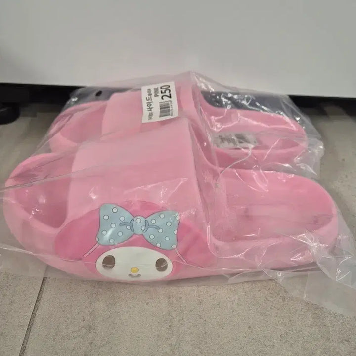 [BUNJANG] My Melody Slippers (250 Size) / 마이멜로디 슬리퍼 새상품