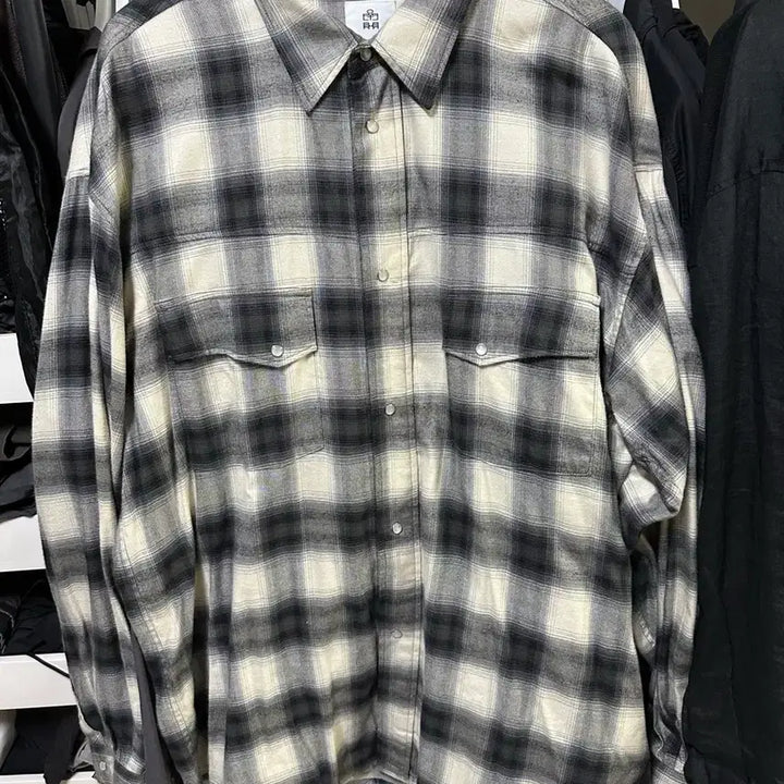[BUNJANG] Polilou Western Checkered Shirt Ecru / [4] 폴리테루 웨스턴 체크셔츠 에크루
