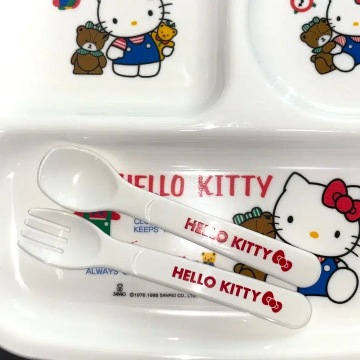 [BUNJANG] 1988 Hello Kitty Classic Dining Set with Plate, Spoon, and Fork / 고전 1988 헬로키티 식판 스푼 포크 컵 세트