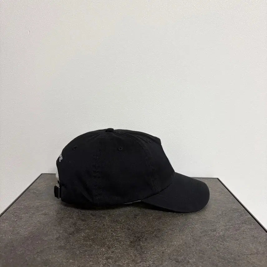 [BUNJANG] Supreme 6-Panel Shield Washed Black Cap / (OS) 슈프림 6패널 볼캡 모자 쉴드 워시드 블랙