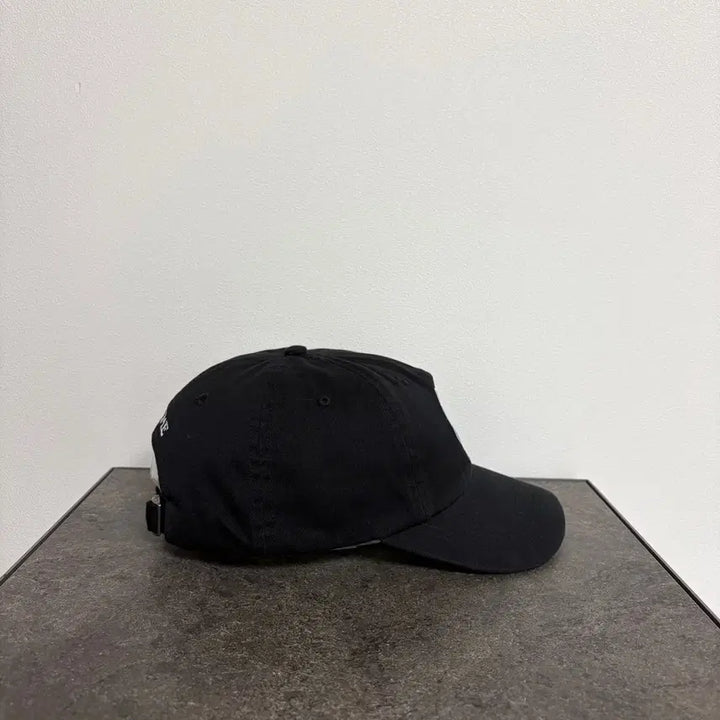 [BUNJANG] Supreme 6-Panel Shield Washed Black Cap / (OS) 슈프림 6패널 볼캡 모자 쉴드 워시드 블랙