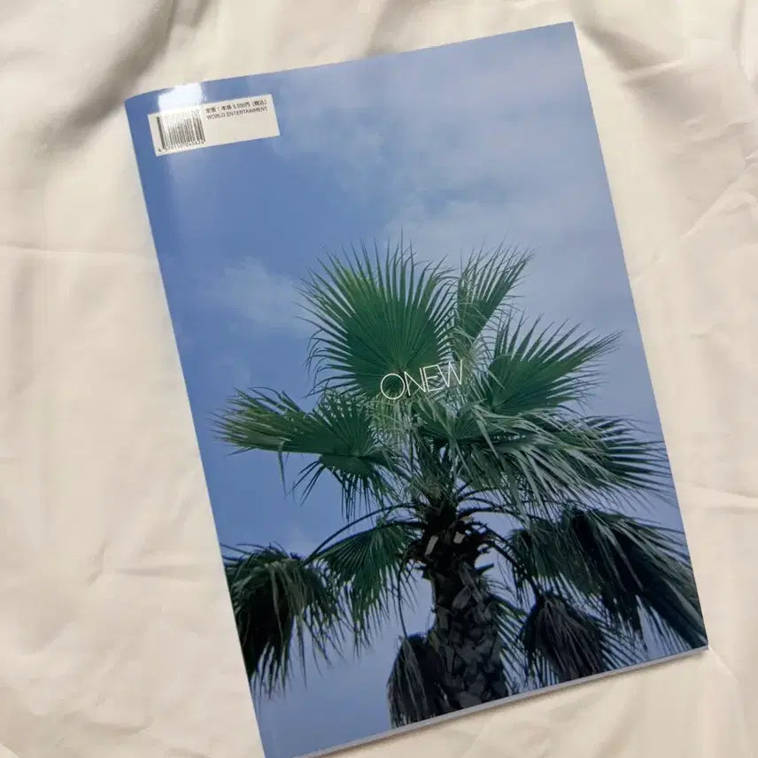 [BUNJANG] Onew 1st Photobook ONLYOU / 온유 1st 포토북
