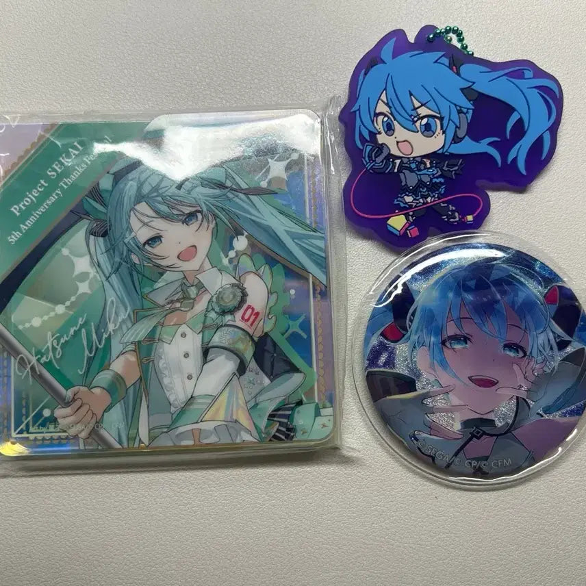 [BUNJANG] Project Sekai 5th Anniversary Hatsune Miku Goods Set (Acrylic, Keychain, Badge) / 프세카 5주년 다이아 하츠네 미쿠 굿즈 세트 (아크릴, 키링, 뱃지