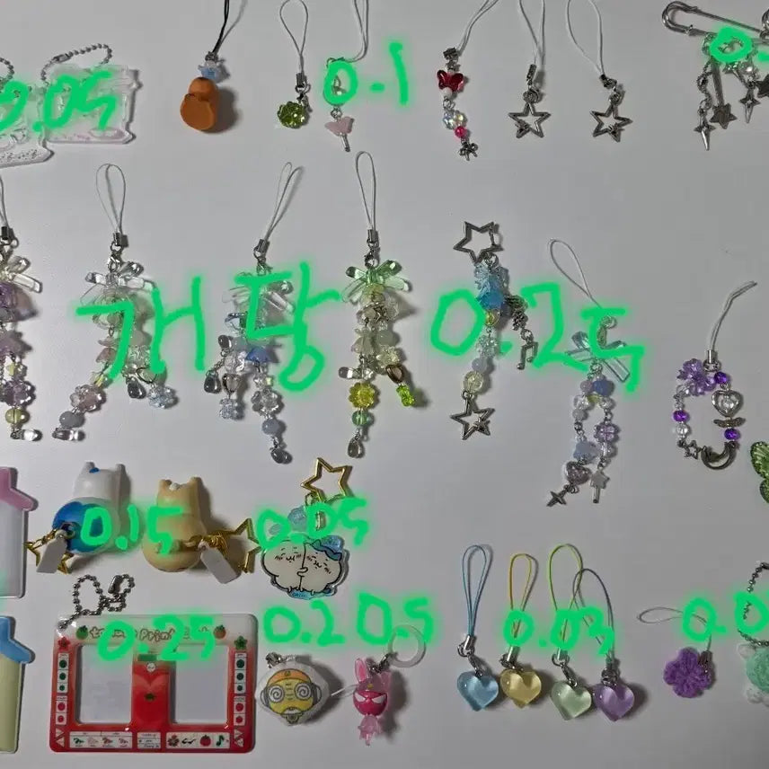 [BUNJANG] Handmade Beaded Keychain Knitting Keychain Photo Holder Rabbit Keeper / 핸드메이드 비즈키링 뜨개키링 증사홀더 증사키링 토끼지킴이 메지루시 기로로