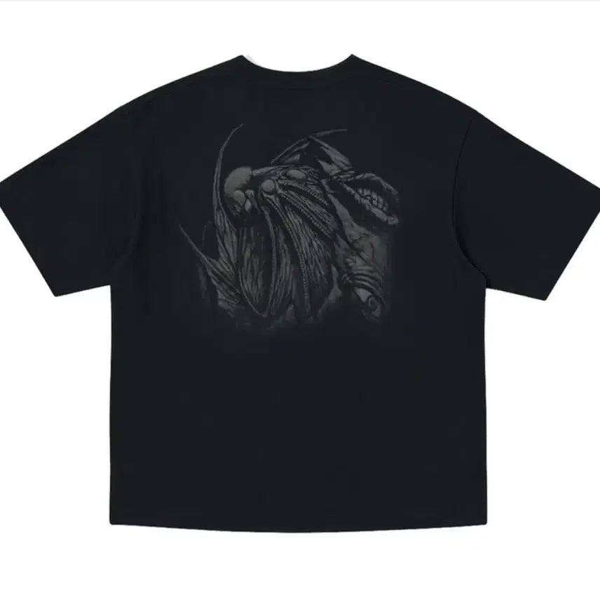 [BUNJANG] Uniqlo x Berserk Graphic T-Shirt - Large / (새상품) 유니클로x베르세르크 반팔L