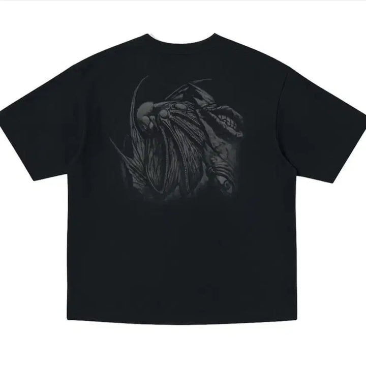 [BUNJANG] Uniqlo x Berserk Graphic T-Shirt - Large / (새상품) 유니클로x베르세르크 반팔L