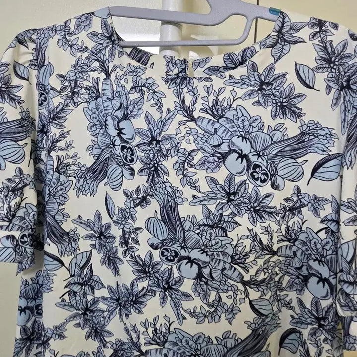 [BUNJANG] Floral Pattern Long Dress Sky Blue / 플라워 패턴 롱 원피스 하늘색 꽃무늬