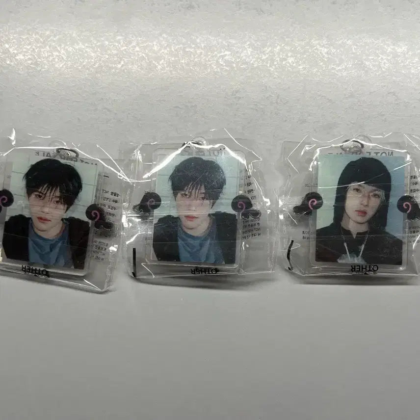 [BUNJANG] NCT WISH Seven Eleven Keyring Antares Sion Sakuya / 엔시티위시 세븐일레븐 키링 안테로스 시온 사쿠야