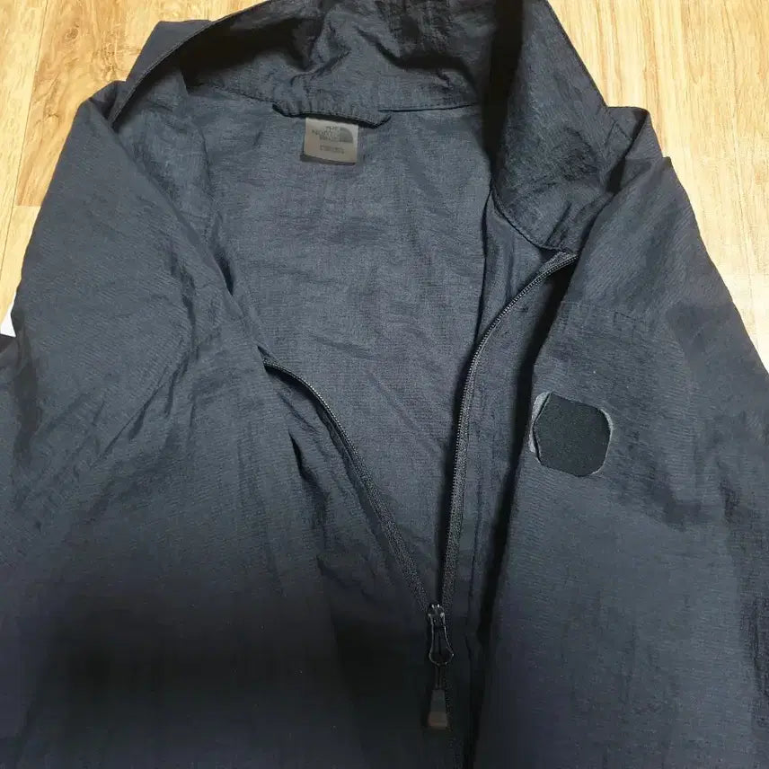 [BUNJANG] The North Face Lightweight Windbreaker Black XL / 노스페이스 경량 바람막이