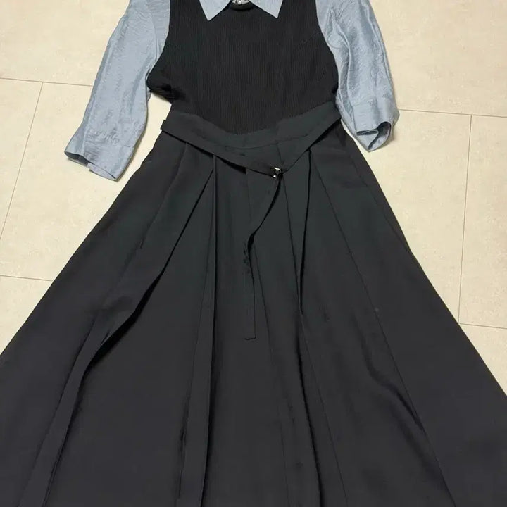 [BUNJANG] SJSJ Textured Belted Pleated Dress / 한섬 SJSJ 텍스처 블록 벨티드 플리츠 드레스 원피스