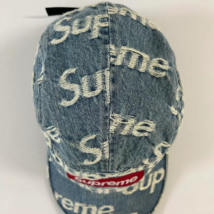 [BUNJANG] Supreme Frayed Logo Denim Camp Cap Blue 21SS / 슈프림 프레이드 로고 데님 캠프캡 블루 21SS 팝니다.