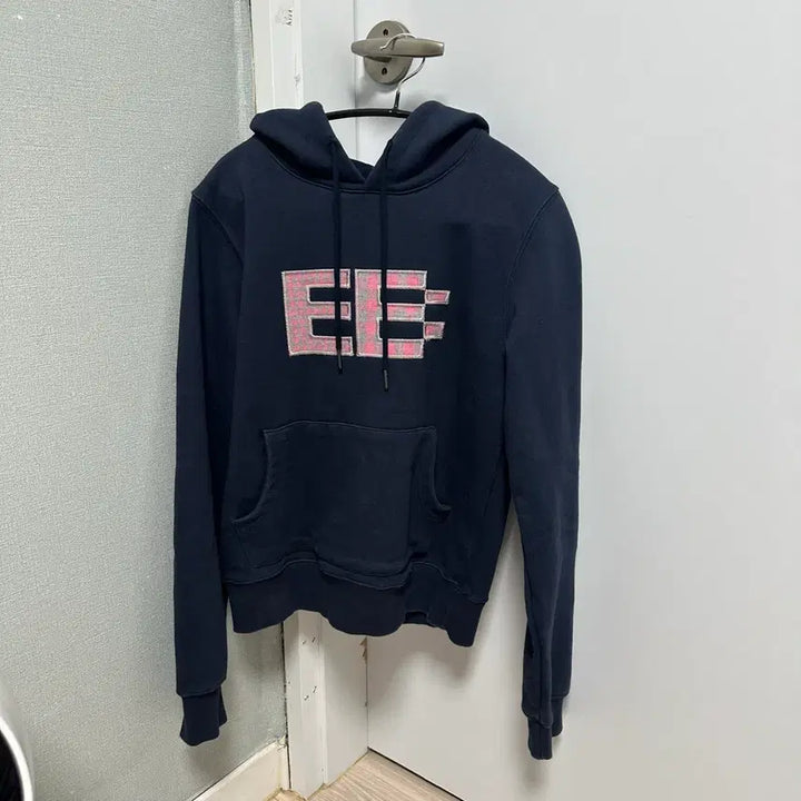 [BUNJANG] ENZO BLUES Pixel Logo Hoodie Navy / 엔조블루스 픽셀 로고 후드 후디 네이비