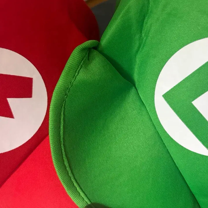 [BUNJANG] Mario &amp; Luigi Hat Set with Mustaches / 마리오 모자 판매 졸업사진 졸사 콧수염 포함 마리오 루이지 일괄 판매