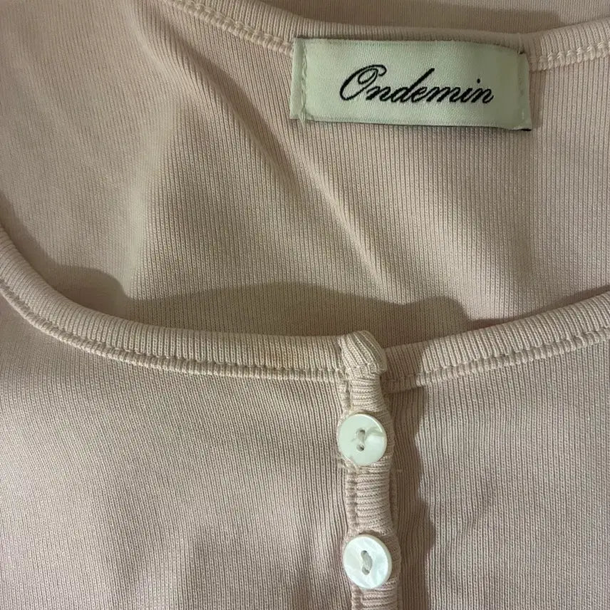 [BUNJANG] Ondemine Sleeveless Top / 온드민 나시