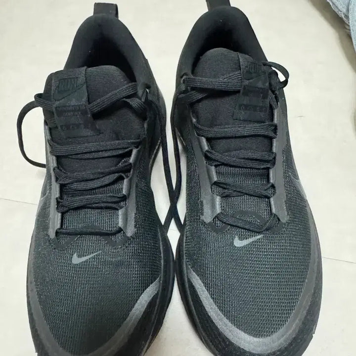 [BUNJANG] Nike Vomero 18 GORE-TEX Running Shoes Black 270 / 나이키 보메로 18 고어텍스 러닝화 블랙 270