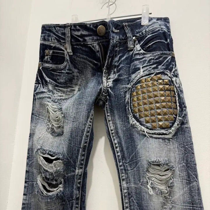 [BUNJANG] Punk Rock Chic Studded Denim Slim Fit Jeans / 펑크 락시크 갸루 스터드 데님 슬림핏 진