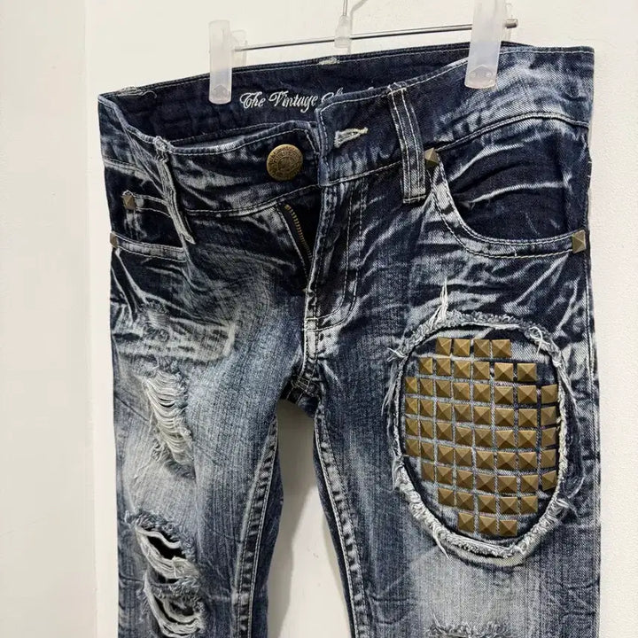 [BUNJANG] Punk Rock Chic Studded Denim Slim Fit Jeans / 펑크 락시크 갸루 스터드 데님 슬림핏 진