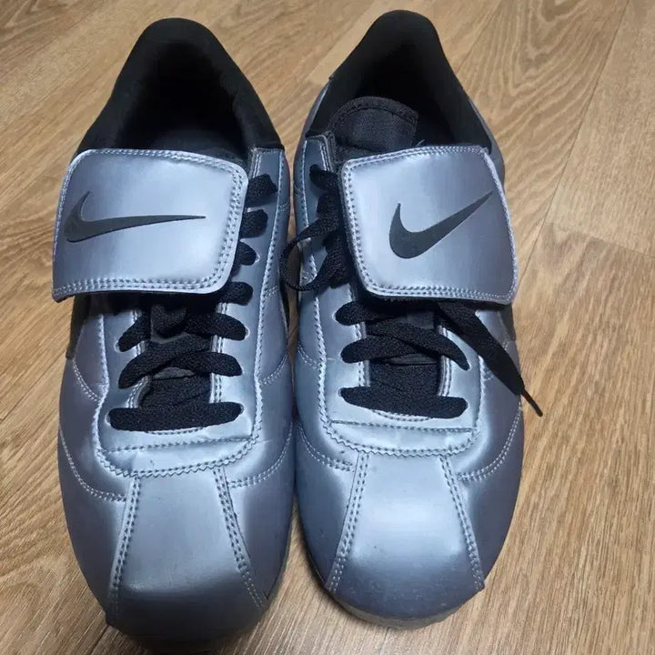 [BUNJANG] Nike Cortez Leather SE Metallic Cool Grey Black Shoes / 나이키 코르테즈 레더 SE 메탈릭 쿨 그레이 블랙 (275)