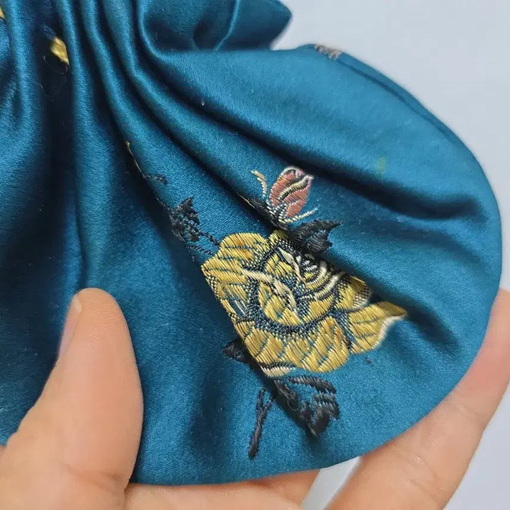 [BUNJANG] Traditional Embroidered Lucky Pouch Antique / 전통자수 복주머니 민속품 골동품