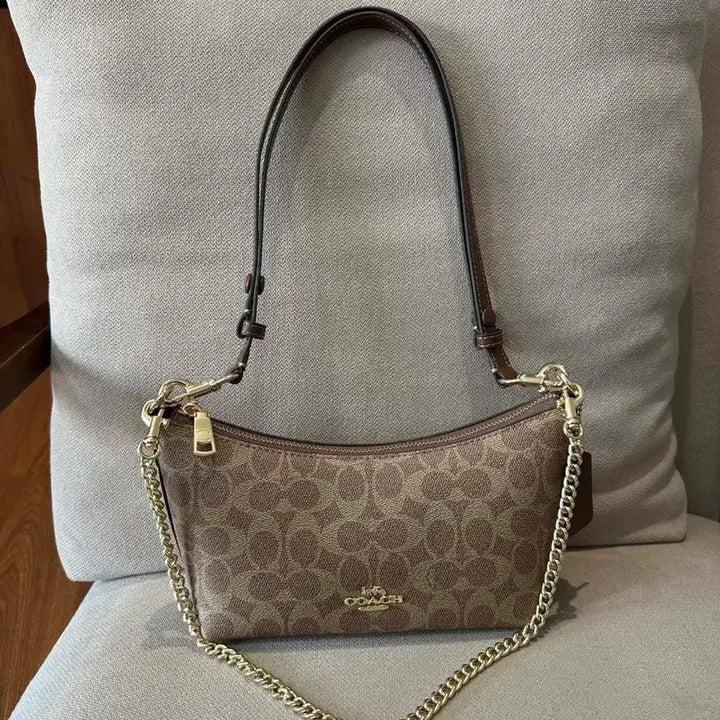 [BUNJANG] Coach Signature Mini Shoulder Bag Chain Bag / 코치 패션 시그니처 미니 숄더백 체인백 사이즈19*8.5*15.5
