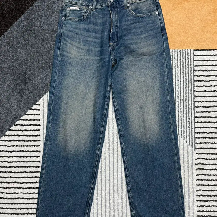 [BUNJANG] Calvin Klein Straight Gold Blue Wash Jeans / [34] 켈빈클라인 스트레이트 골드 블루 워싱