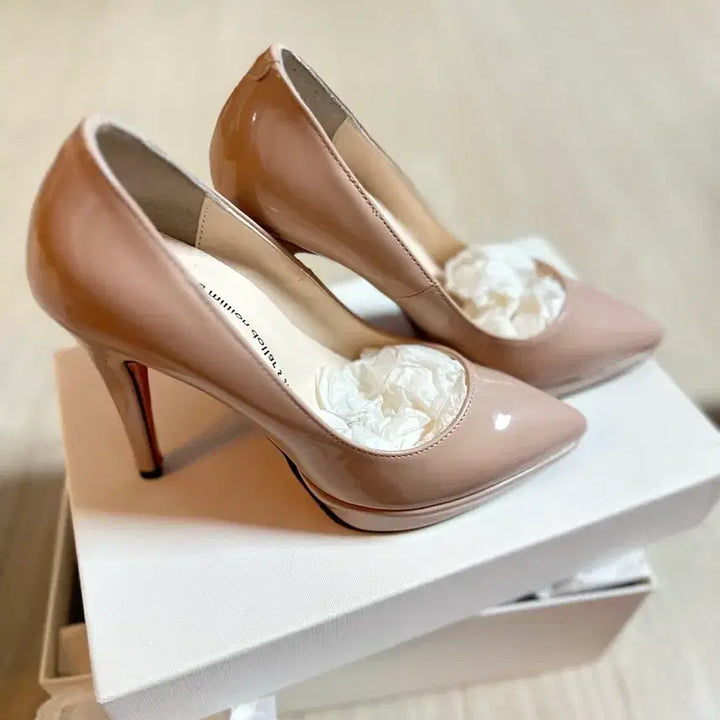 [BUNJANG] Myeyeko Nude Pink Enamel Stiletto Heels Size 235 / myeyeko 누드 핑크 에나멜 스틸레토 힐 새상품