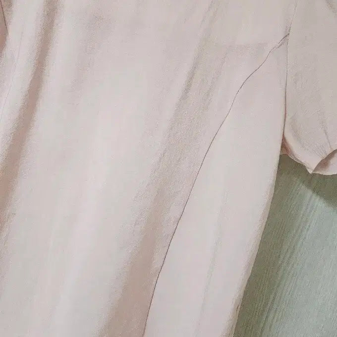 [BUNJANG] Pink Square Neck Puff Sleeve Blouse with Ribbon Detail / 핑크 블라우스