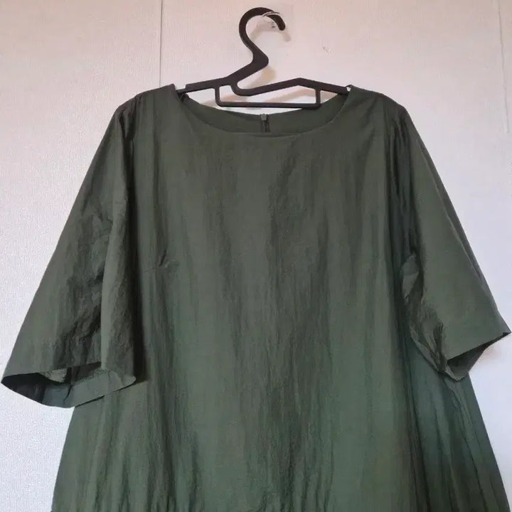 [BUNJANG] Khaki Ruffle Sleeve Dress / 카키색 캉캉 원피스 반팔 FREE