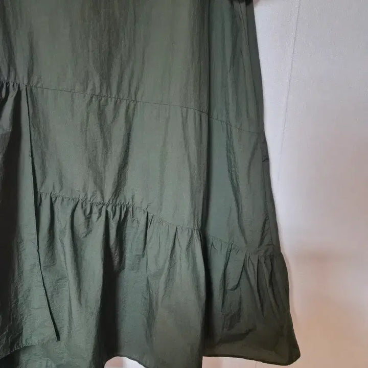 [BUNJANG] Khaki Ruffle Sleeve Dress / 카키색 캉캉 원피스 반팔 FREE