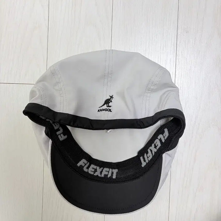 [BUNJANG] Kangol Beret S/M / 캉골 베레모