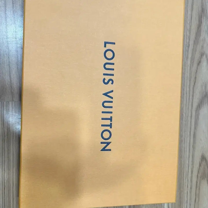 [BUNJANG] Louis Vuitton Logomania Muffler / 루이비통 로고마니아 머풀러 정품