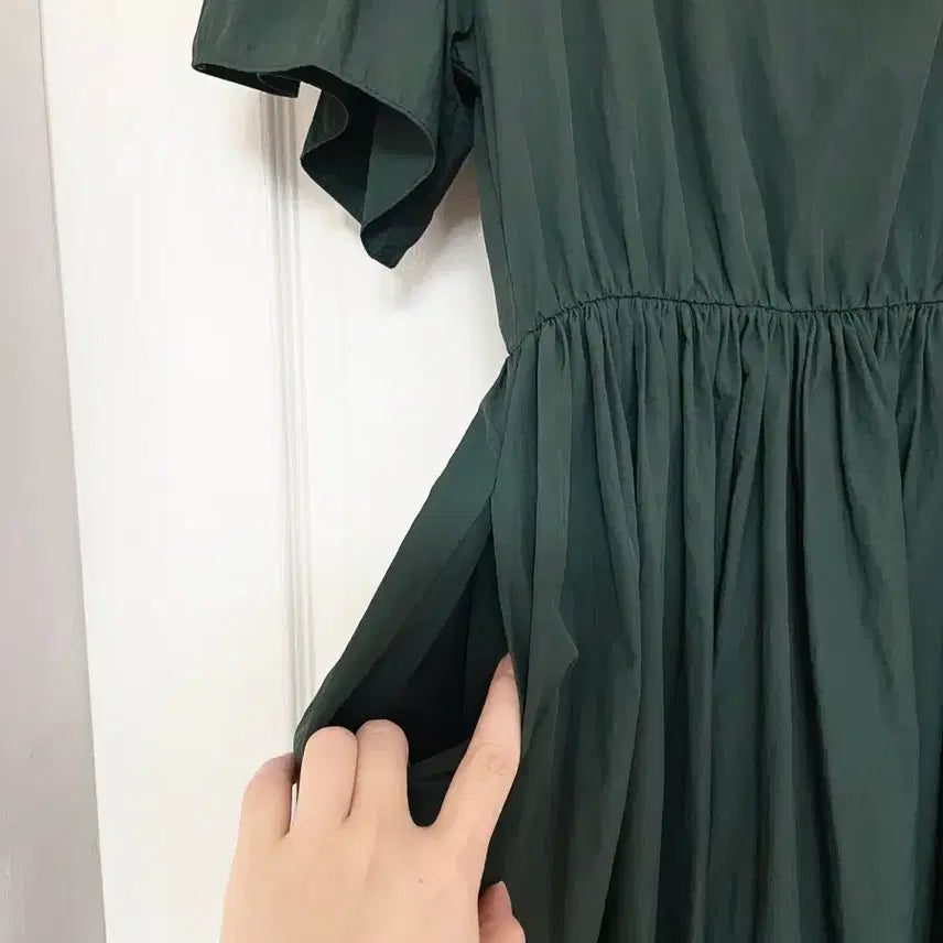 [BUNJANG] Gathered Short-Sleeve Maxi Dress Dark Green (Size 66-77) / 셔링 반팔 바스락 롱 맥시 원피스 다크 그린 66-77 빅사이즈 임산부